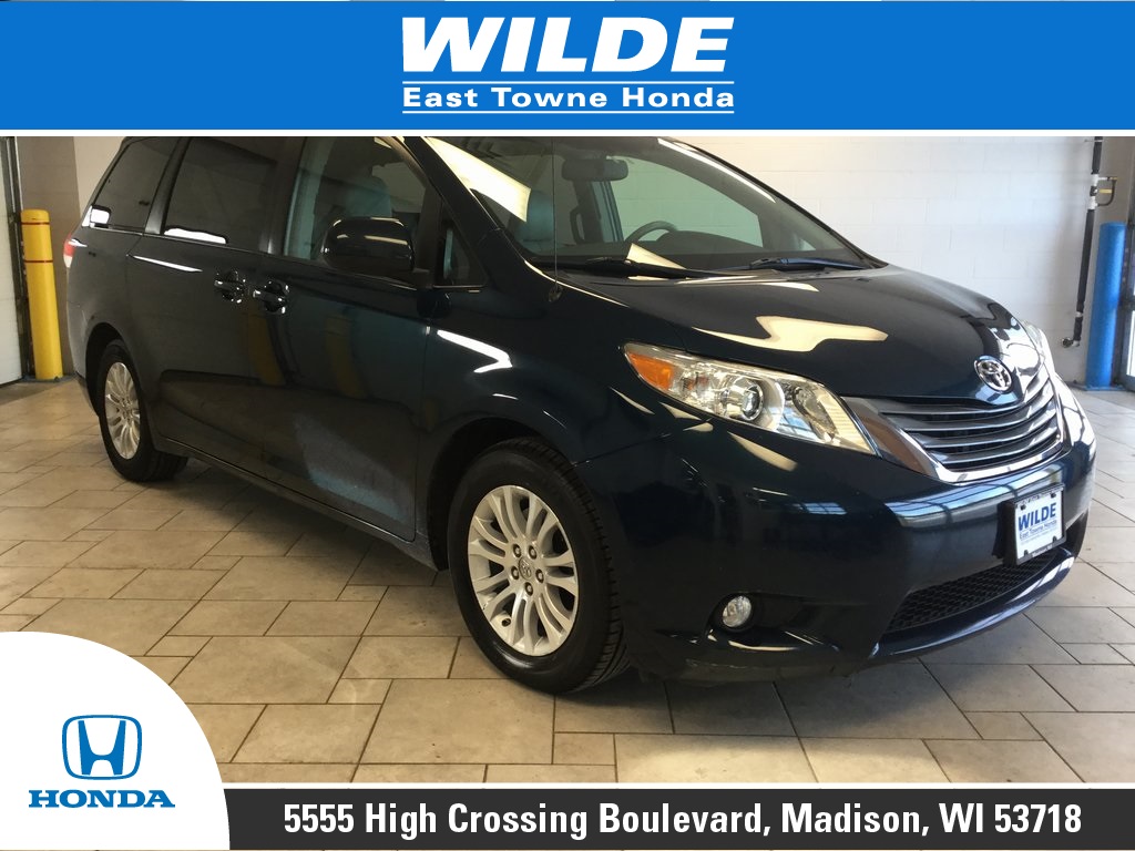 Pre Owned 2017 Toyota Sienna Xle 4d Penger Van In Madison 22714a Pre Owned 2017 Toyota Sienna Xle